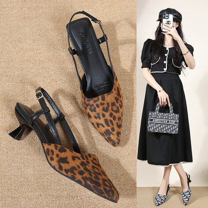 Women's Vintage Pointed-Toe Low Heel Pumps_1